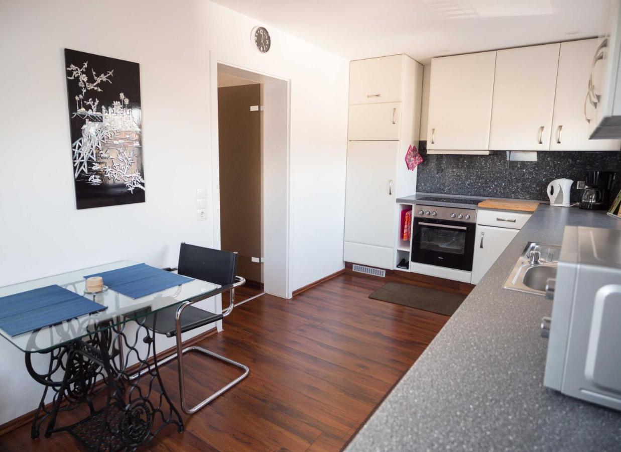 Ferienwohnung Moemlingtal Momlingen Room photo